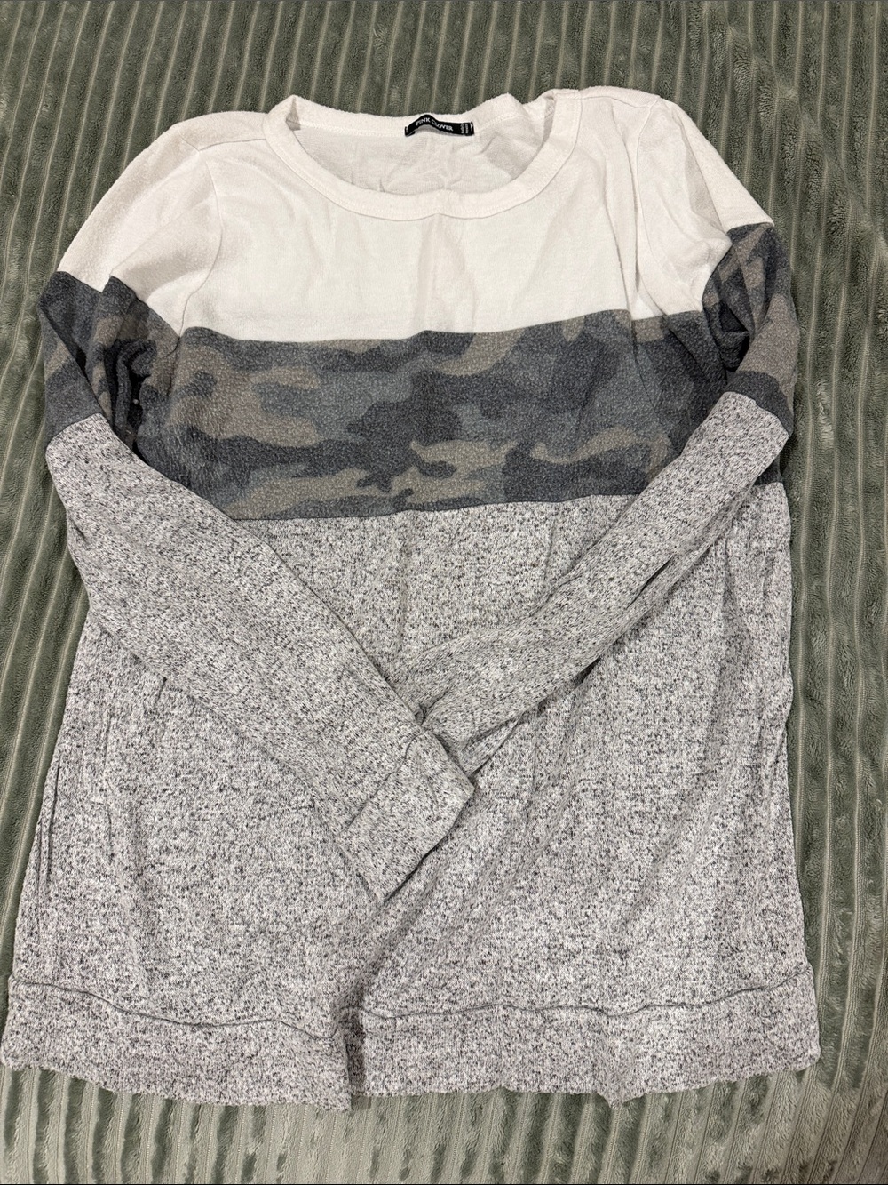Pink Clover Gray & White Crewneck Sweater with Camo Chest Band